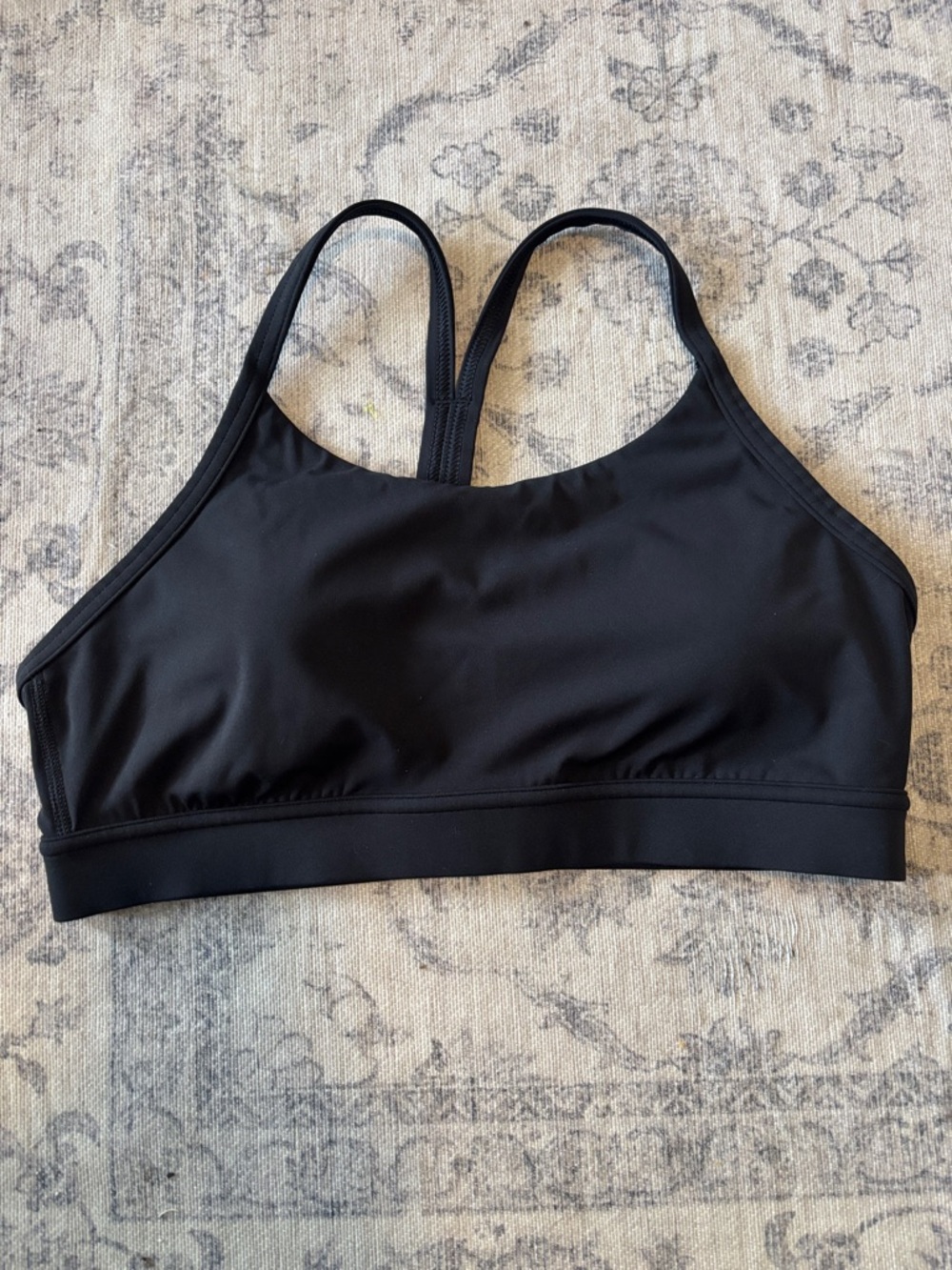 Lululemon Women’s Flow Y Mid Support B/C Cup - size 10 - black